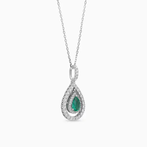 Emerald Diamond  Necklace