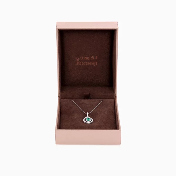 Emerald Diamond  Necklace